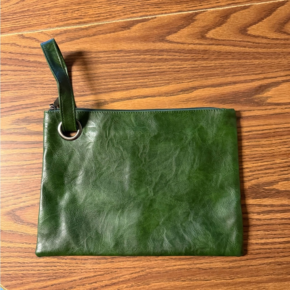 NWOT Green Wristlet Clutch